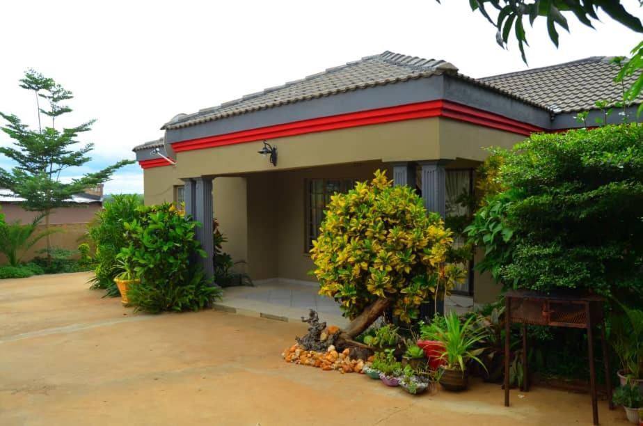 Chobe Kulotu Guest House Kasane Kültér fotó
